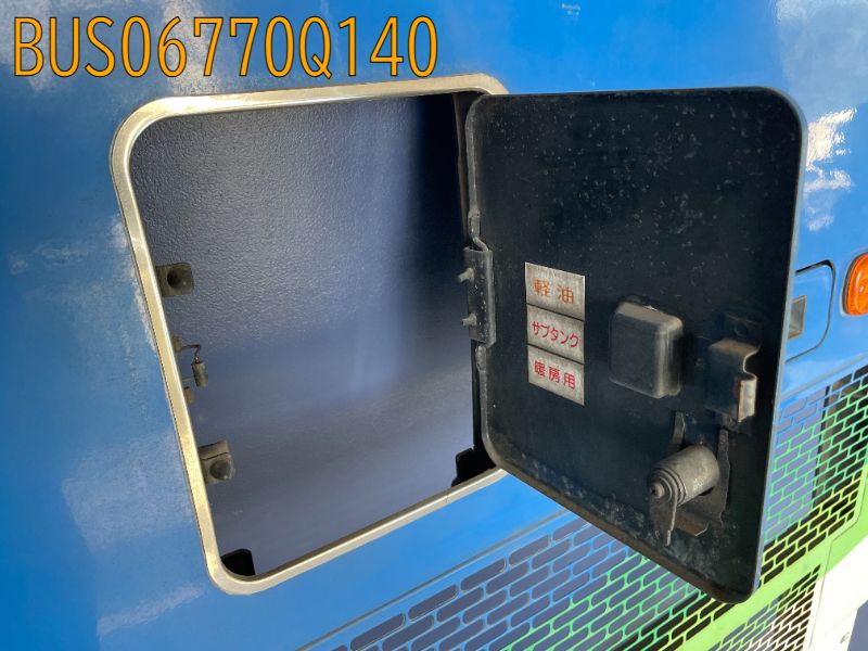 BUS06770Q140