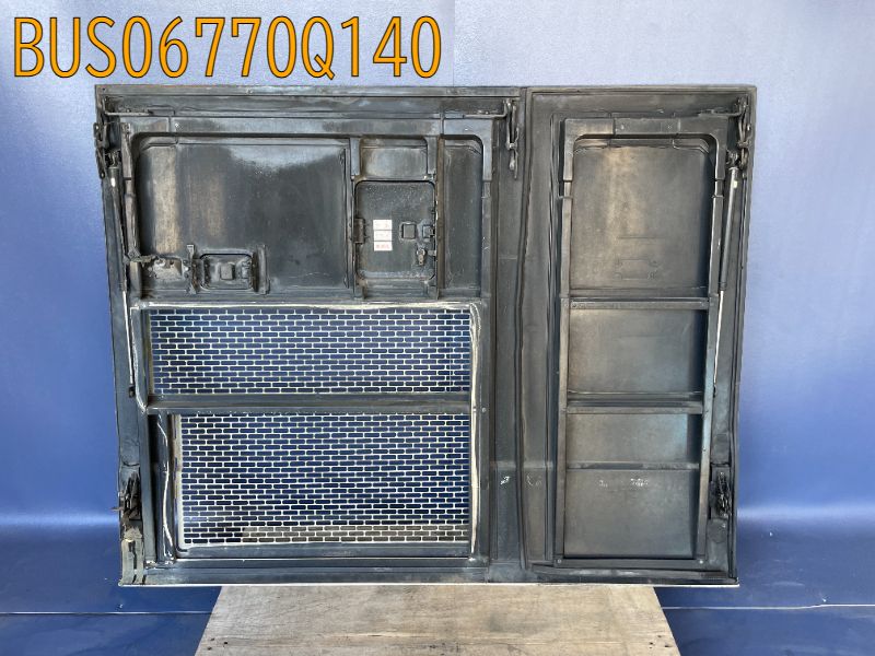 BUS06770Q140