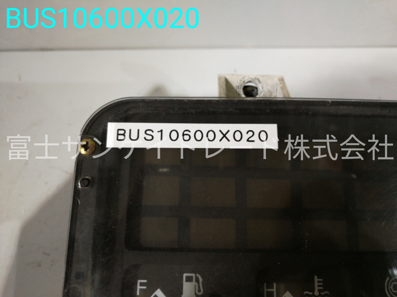 BUS10600X020