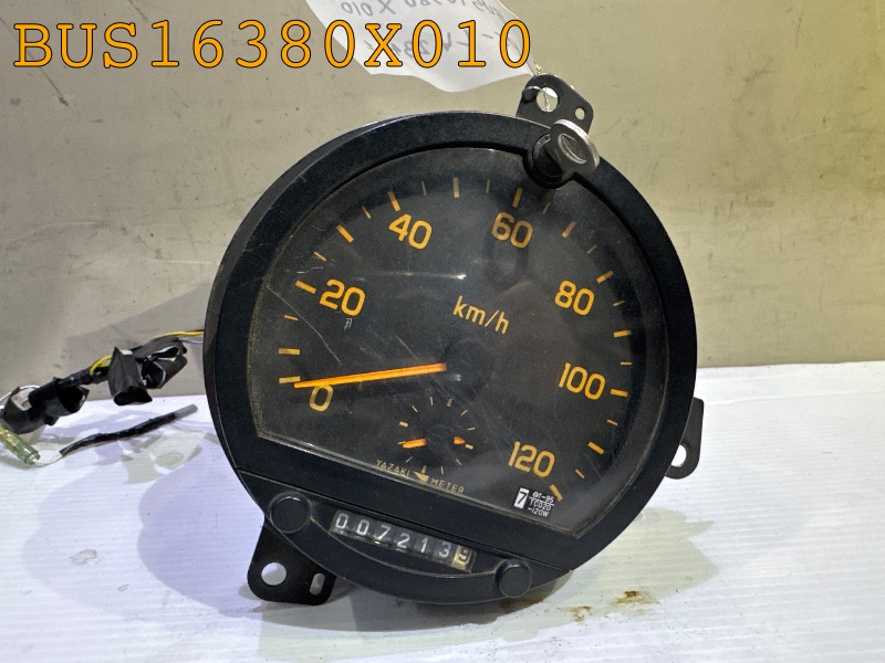 BUS16380X010