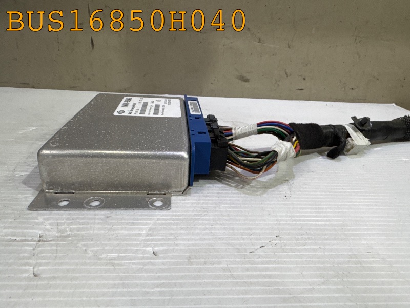 BUS16850H040