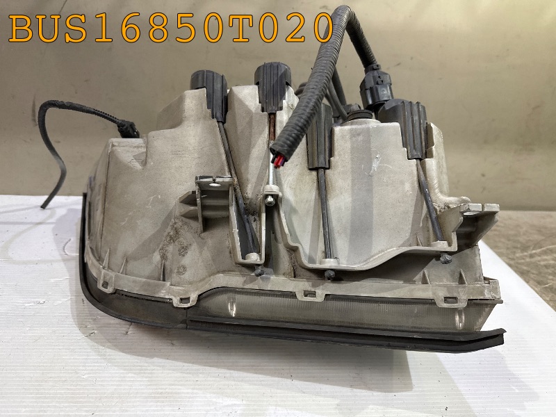 BUS16850T020
