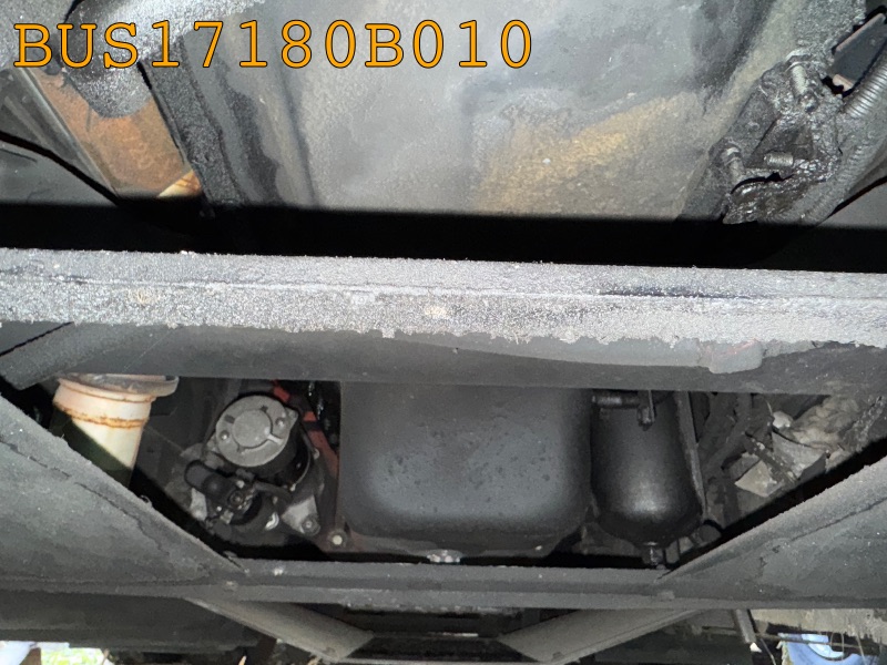 BUS17180B010