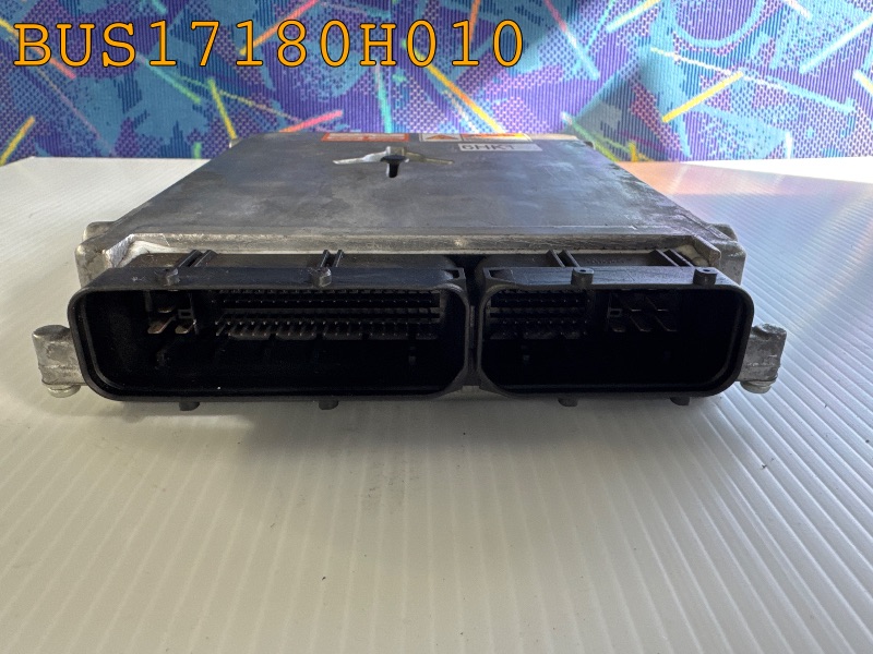 BUS17180H010