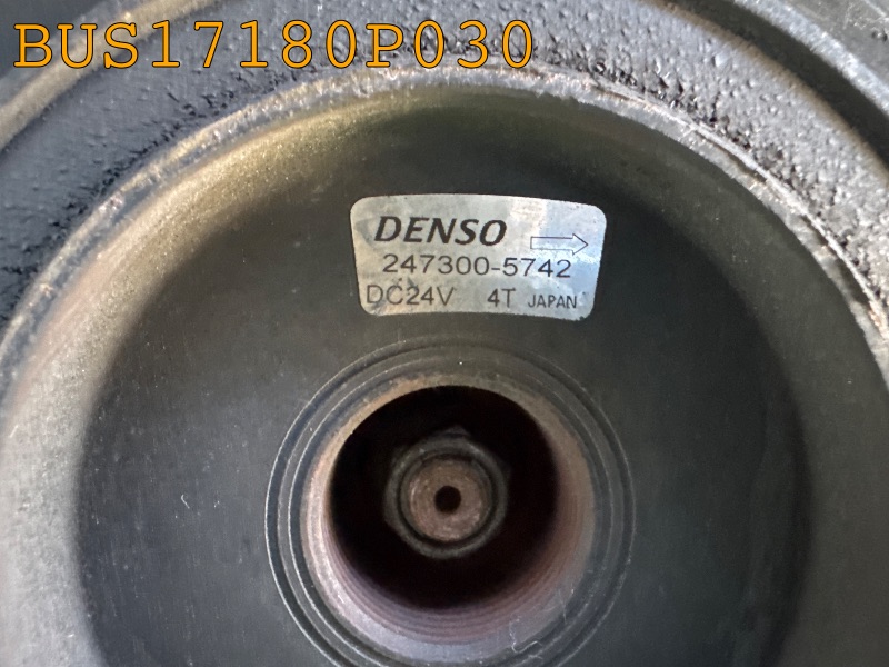 BUS17180P030