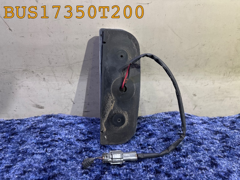BUS17350T200
