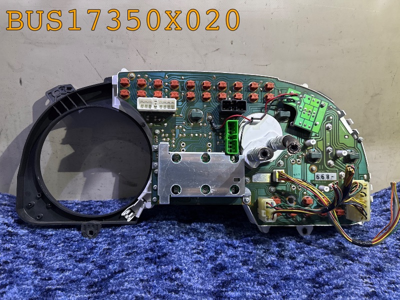 BUS17350X020