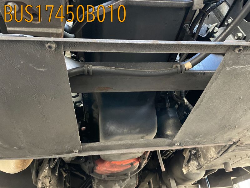 BUS17450B010