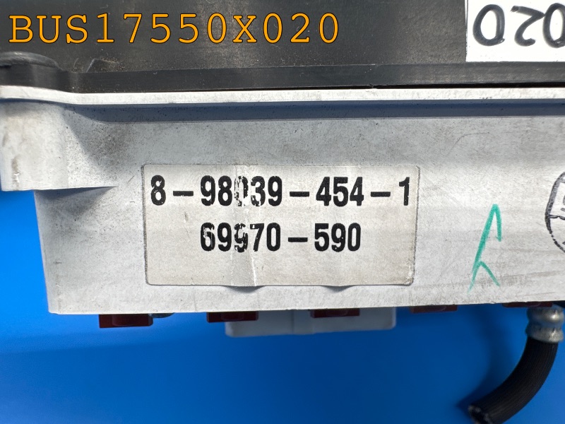 BUS17550X020