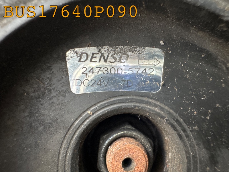 BUS17640P090