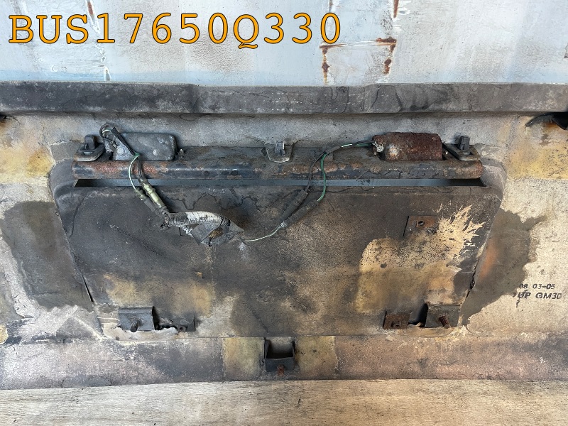 BUS17650Q330
