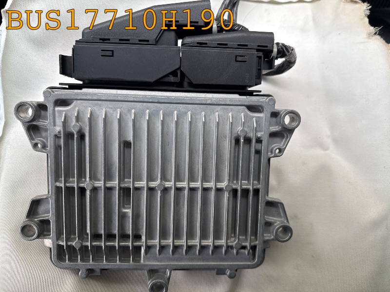 BUS17710H190