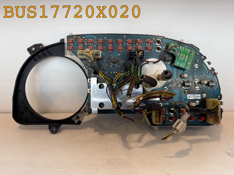 BUS17720X020