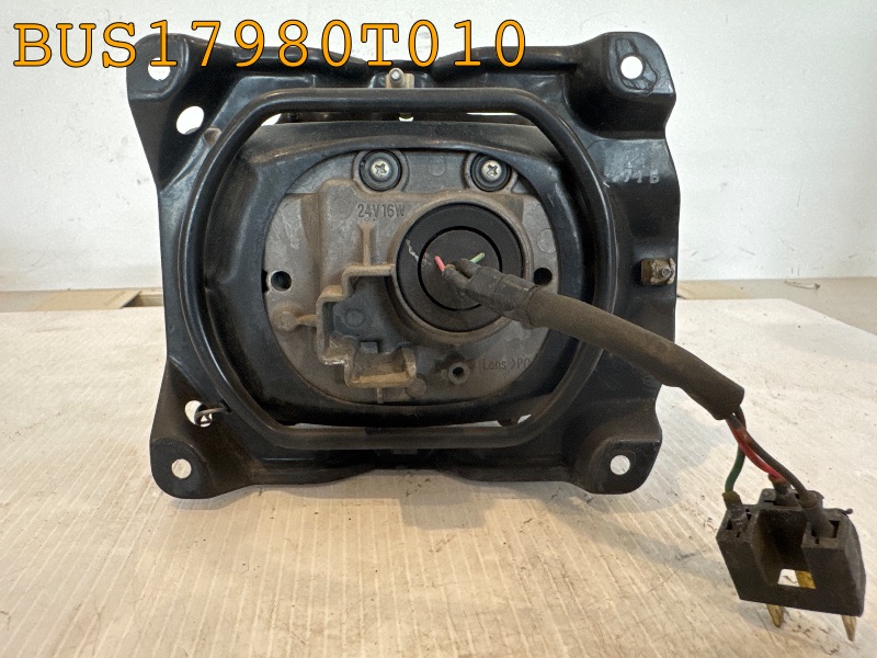 BUS17980T010