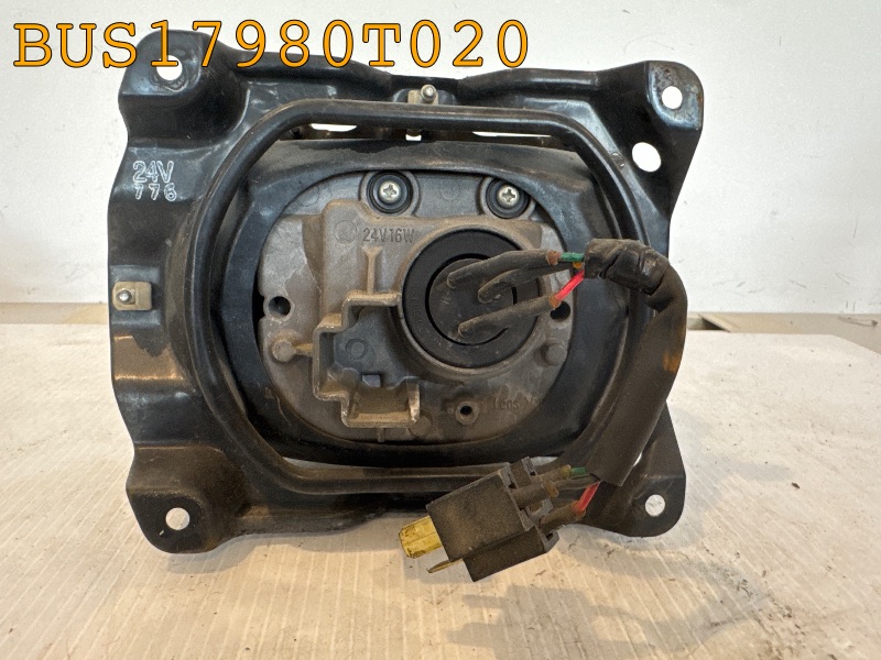 BUS17980T020
