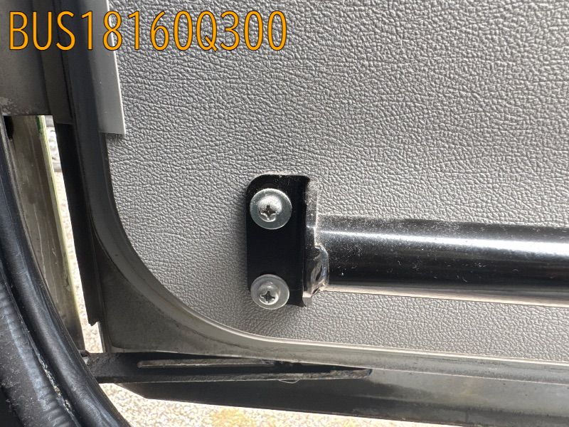 BUS18160Q300