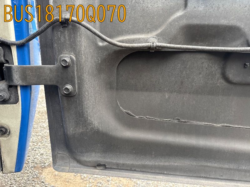 BUS18170Q070
