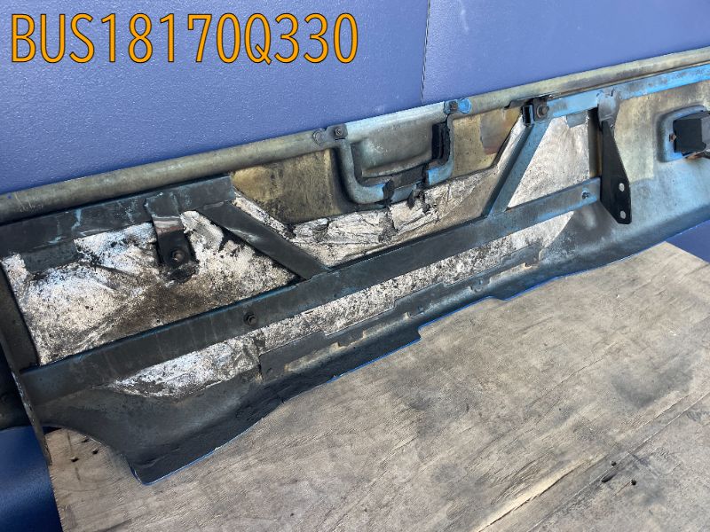 BUS18170Q330