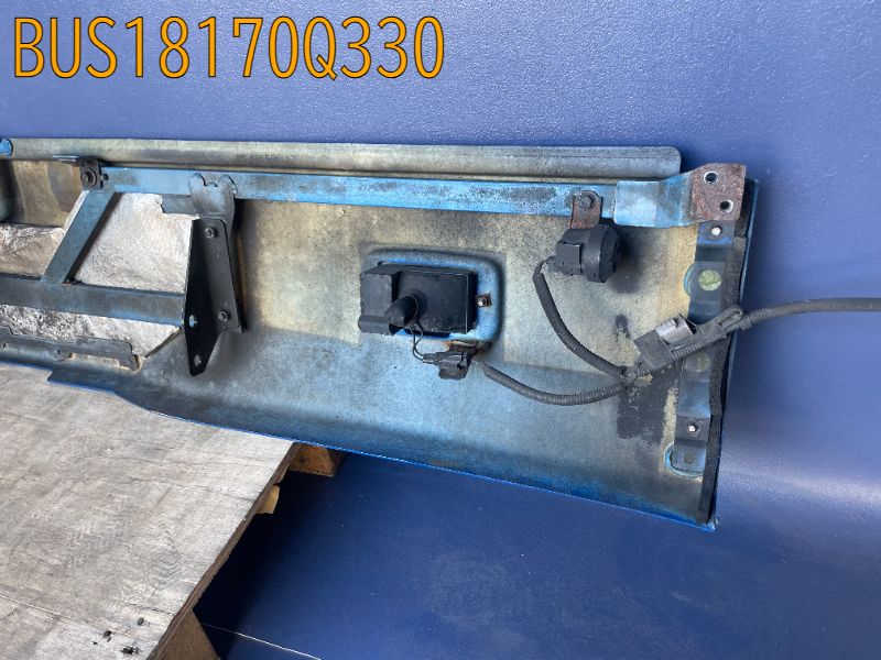 BUS18170Q330