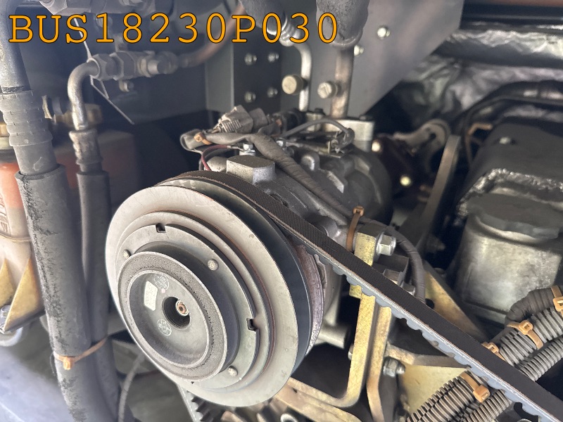 コンプレッサー（エアコン）