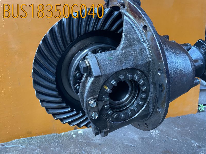 BUS18350G040