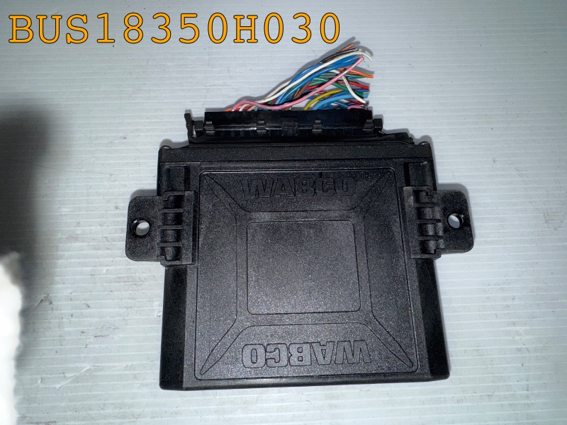 BUS18350H030