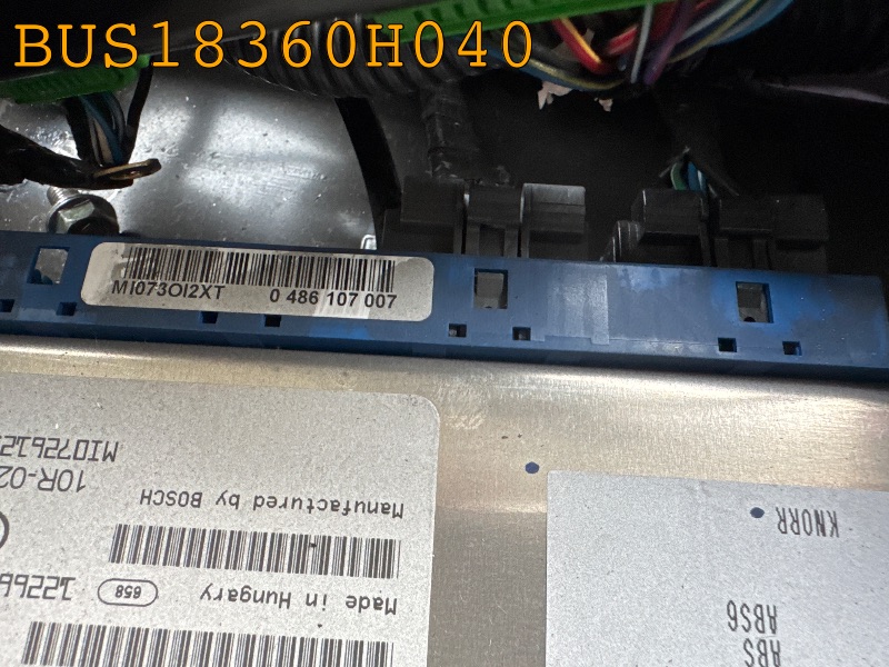 BUS18360H040