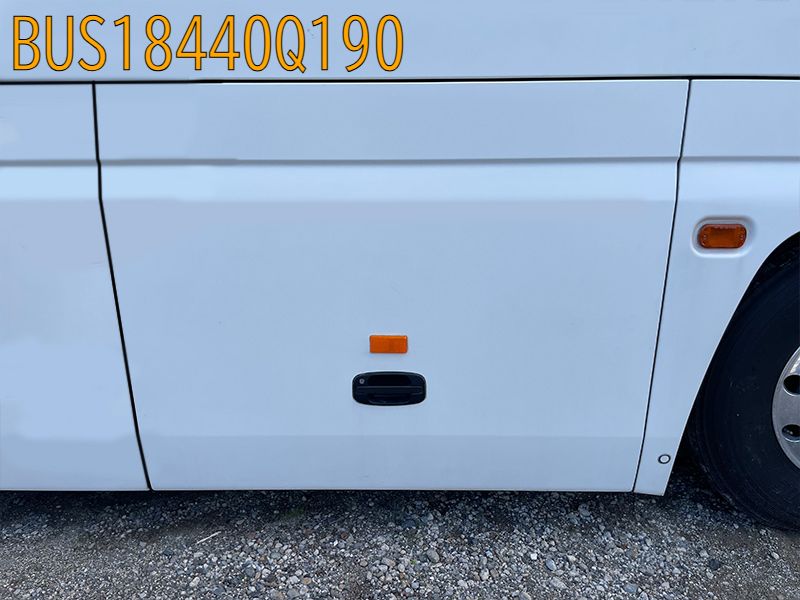 トランクパネル右１番目