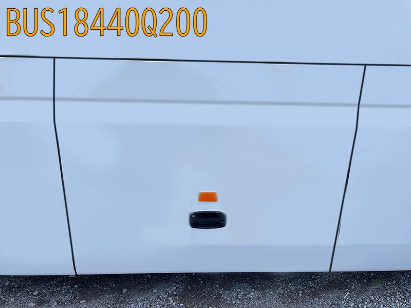 トランクパネル右2番目