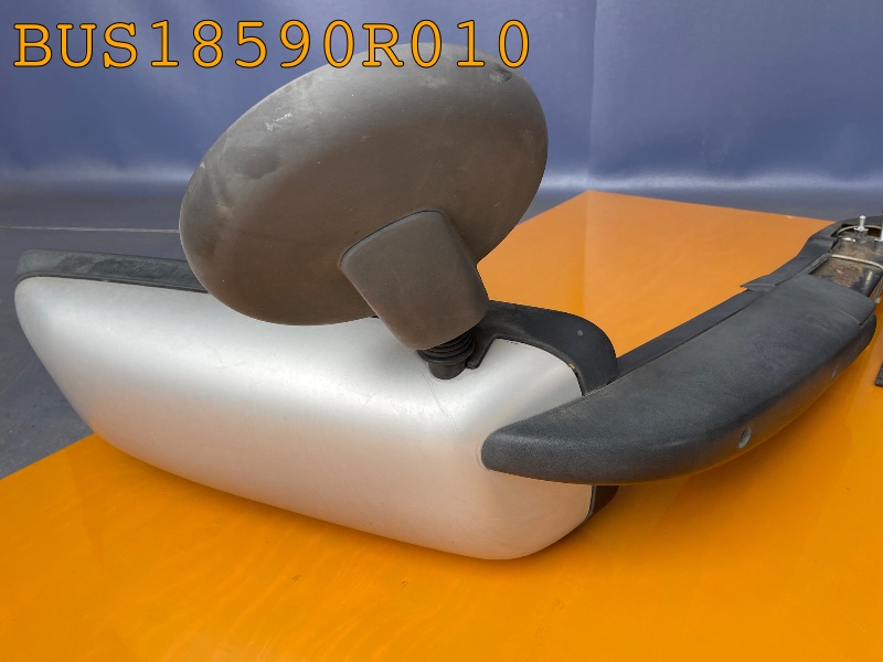 BUS18590R010