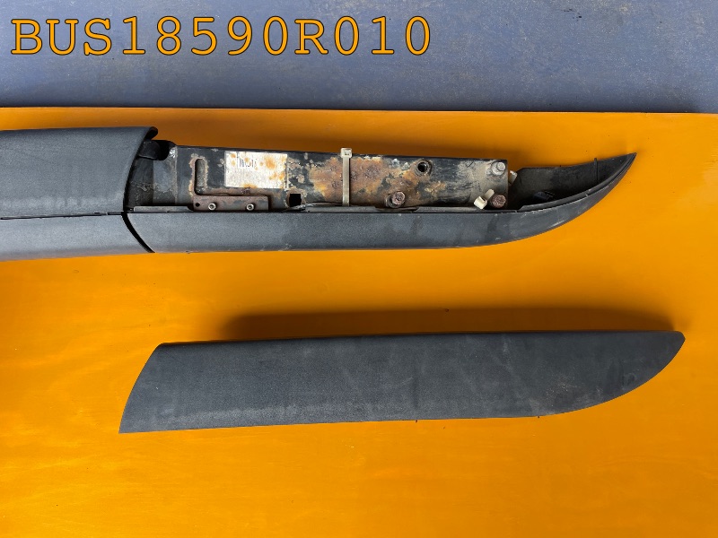 BUS18590R010