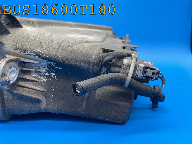 BUS18600T180