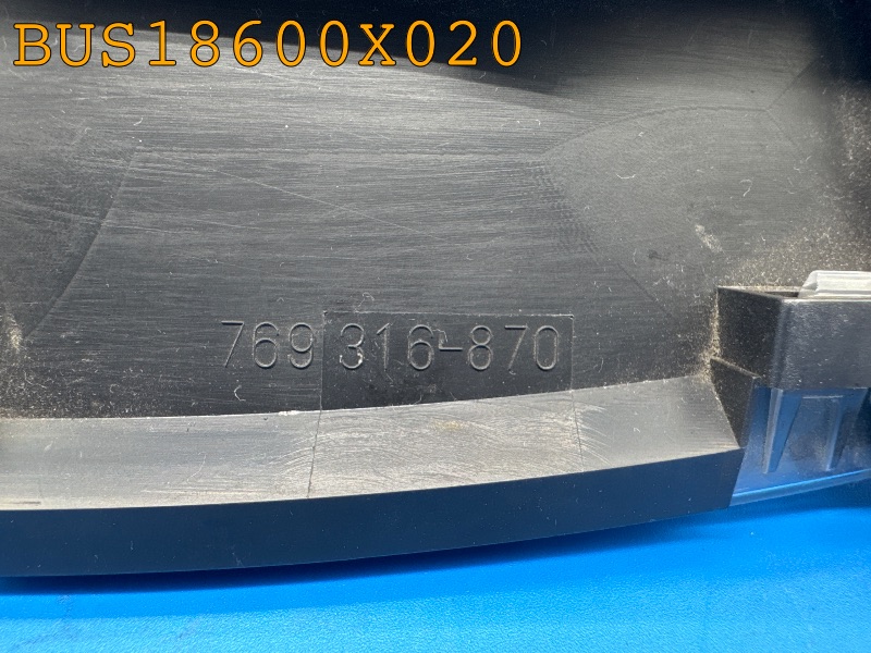 BUS18600X020