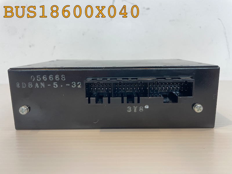 BUS18600X040
