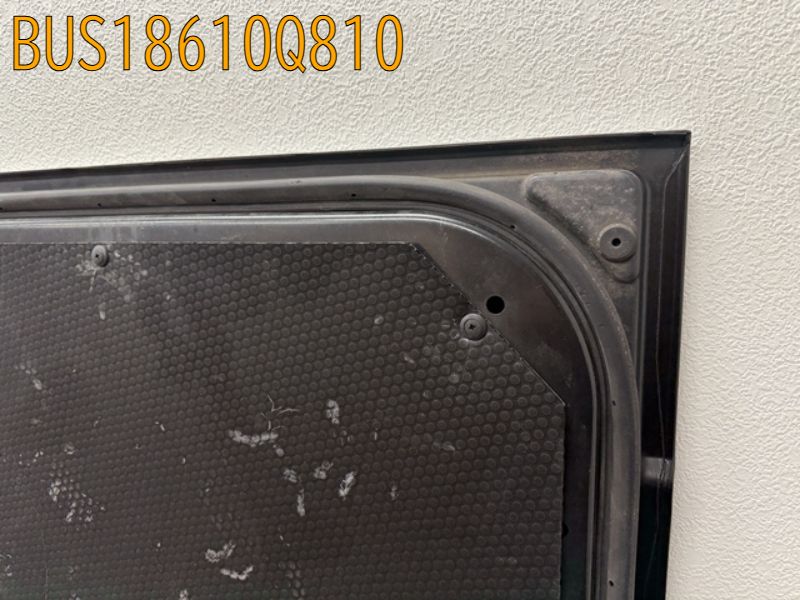 BUS18610Q810