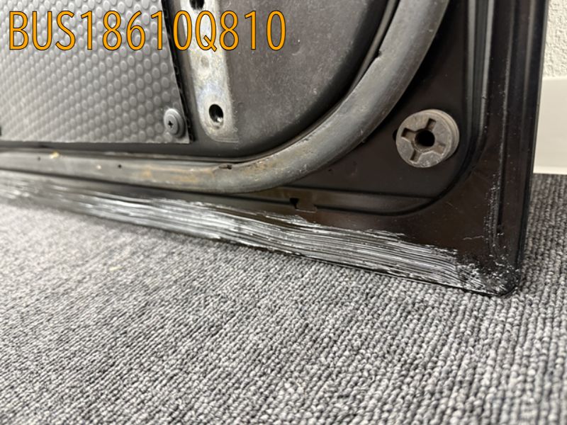 BUS18610Q810