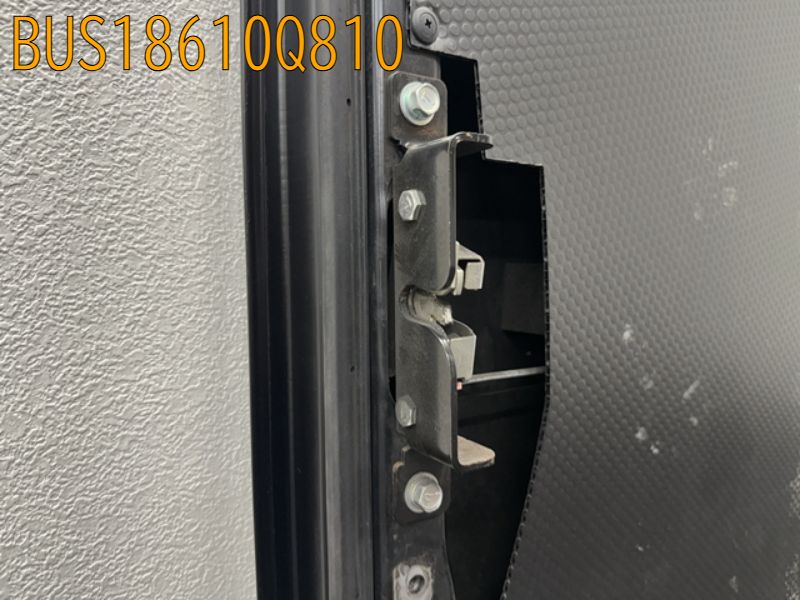 BUS18610Q810