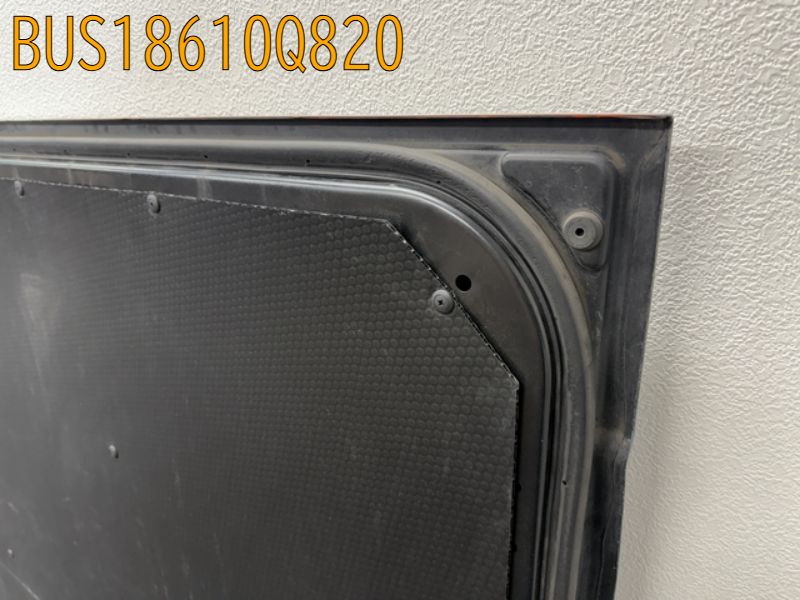 BUS18610Q820