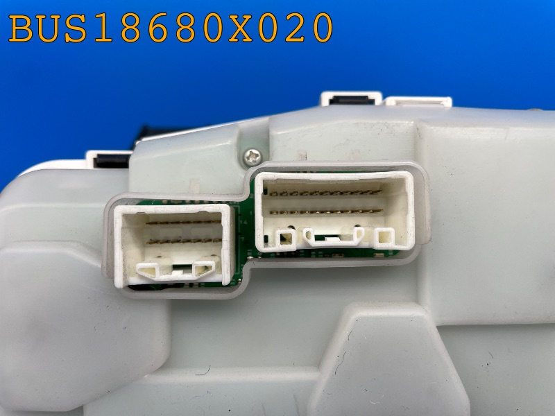 BUS18680X020