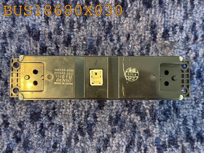 BUS18680X030