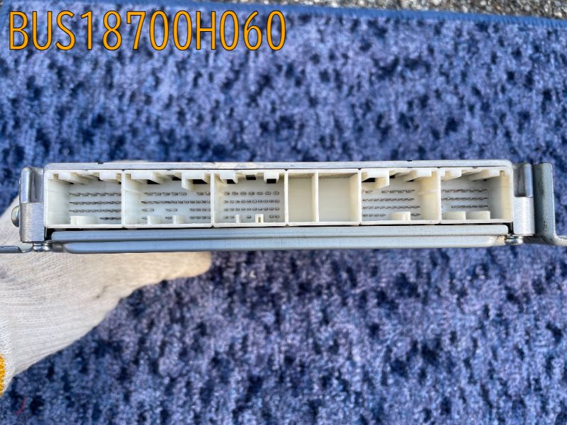 BUS18700H060
