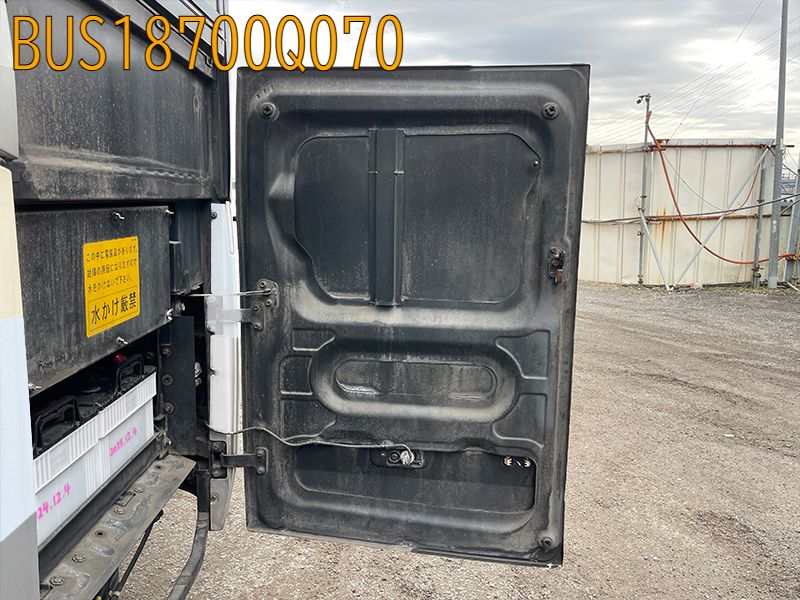 BUS18700Q070