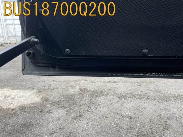 BUS18700Q200