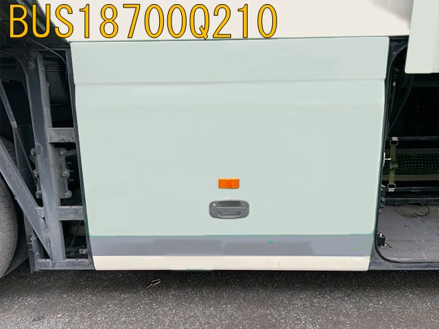 トランクパネル右3番目　後期