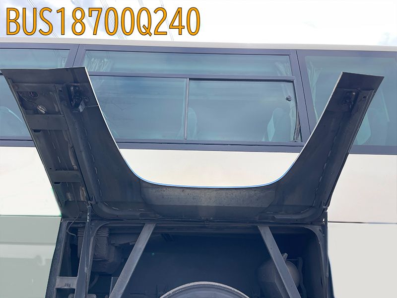 BUS18700Q240