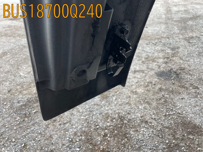 BUS18700Q240