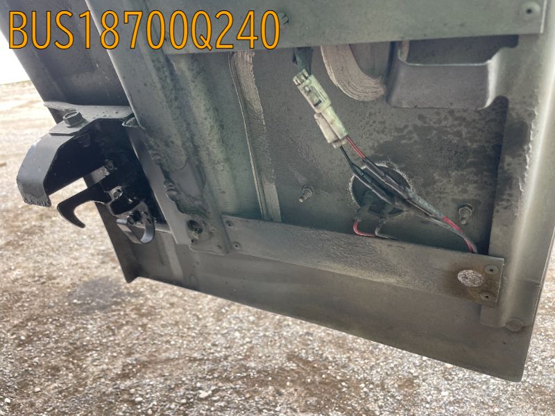 BUS18700Q240
