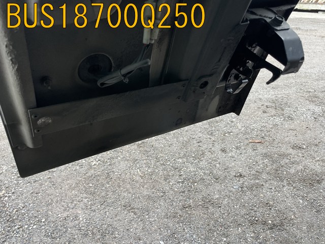 BUS18700Q250