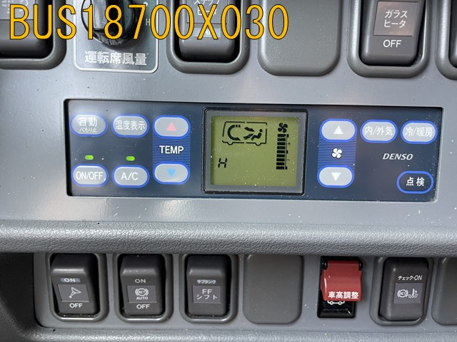 エアコン操作パネル