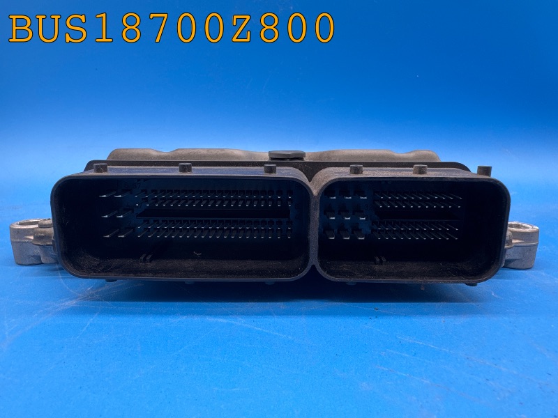 BUS18700Z800